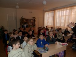 Общешкольная линейка  В память о подвиге защитников Сталинграда